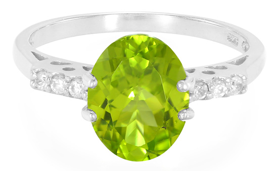 Einer von vielen Peridots im Online-Shop - Mandschurischer Peridot-Silberring