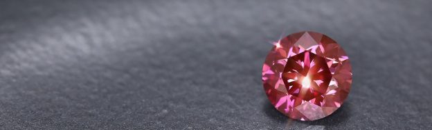 Pinkfarbener Diamant